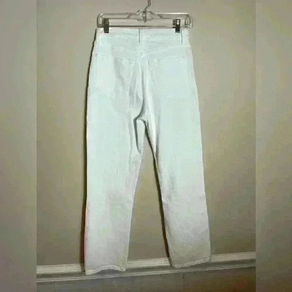 ABERCROMBIE AND FITCH WHITE ANKLE STRAIGHT ULTRA HIGH RISE JEANS - Picture 6 of 7